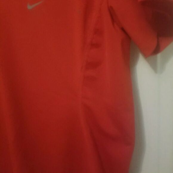 Nike Dri Fit Shirt Sheer Athletic VNeck Tee Activewear Breathable Shirt SZ Small - Picture 6 of 6